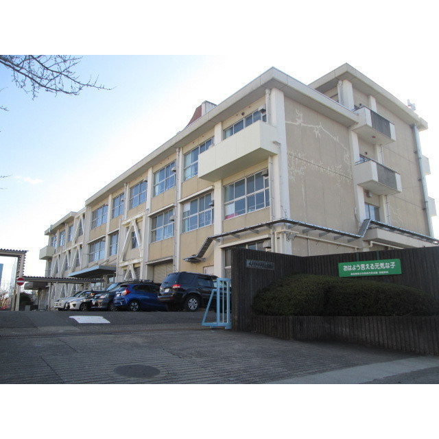岐阜市岩地１丁目のアパートの周辺|長森東小学校