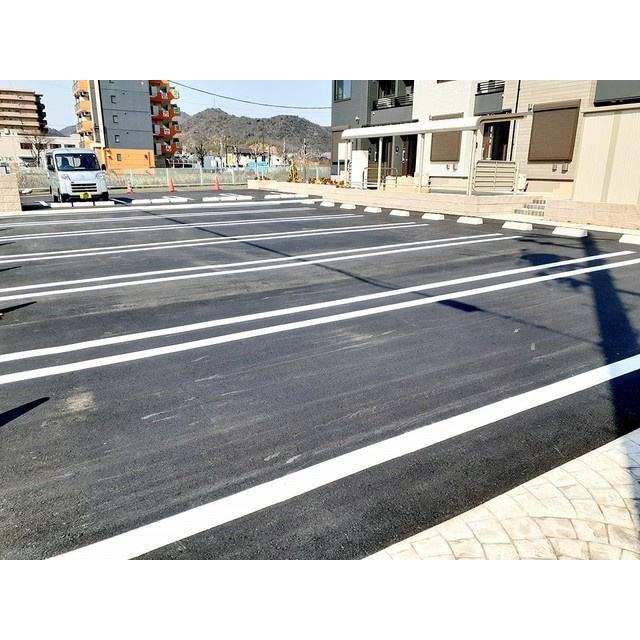 岐阜市日野南６丁目のアパートの駐車場