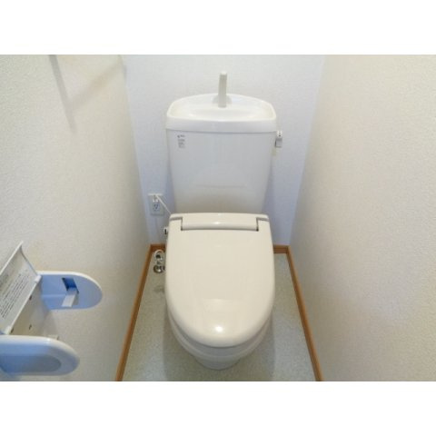 関市倉知のアパートのトイレ