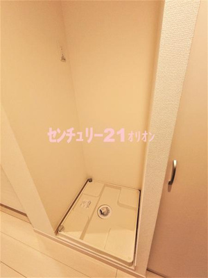【内装】 | LIVLI芳和レジデンス（リブリホウワレジデンス） | 室内洗濯機置場です。