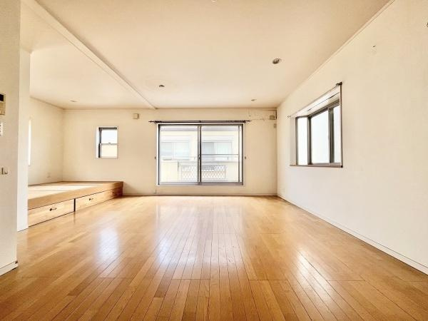 【居間・リビング】 | 灘区大和町4丁目　中古戸建