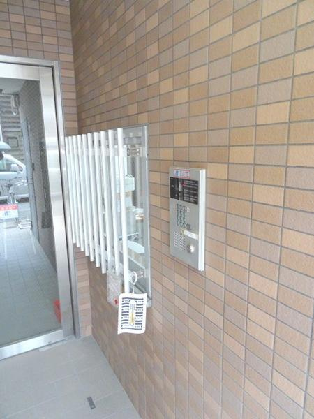 シャスール大正のエントランス|オートロック完備！