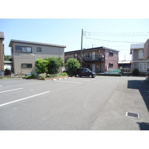 リビオン藤沢Ａの駐車場