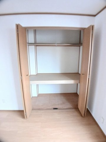 ルミエール弐番館の収納