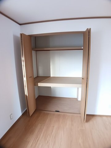 ルミエール弐番館の収納