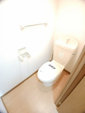 ルミエール弐番館のトイレ