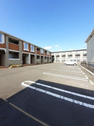 アダージォの駐車場