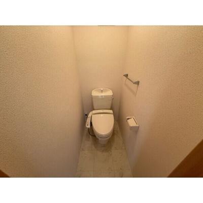 【トイレ】 | サーキディット | 落ち着いた色調のトイレです