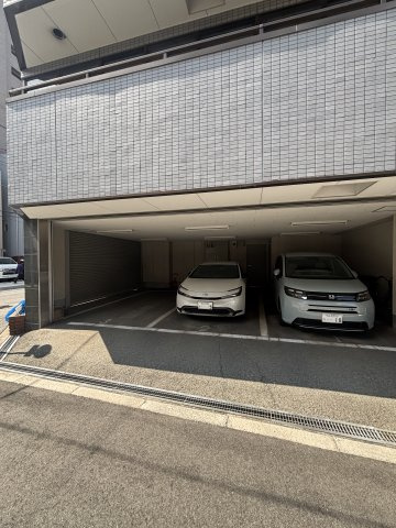 東瀬第２ビルの駐車場