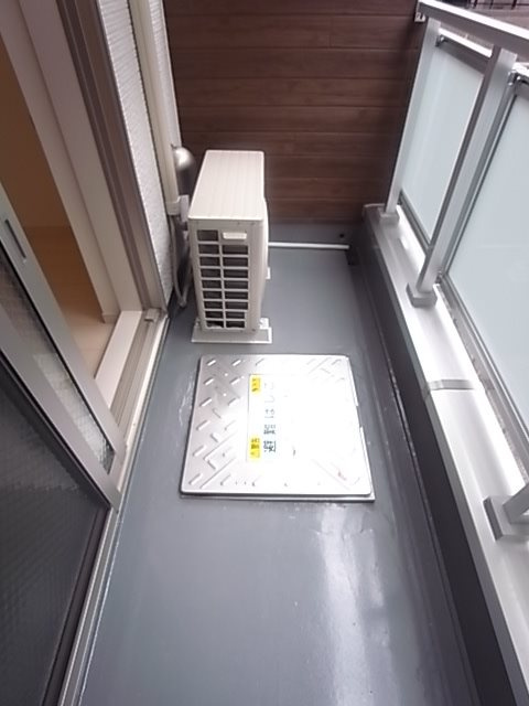 リブリ・グラーデ塚本のバルコニー