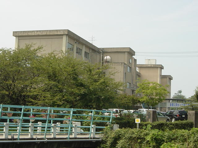 セフティ上坂の周辺|犬山市立犬山中学校まで582ｍ