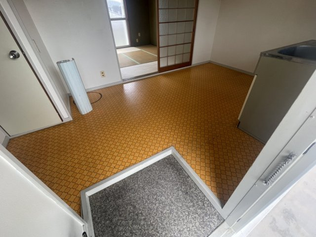コーポ赤田Bの玄関