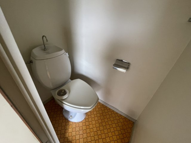 コーポ赤田Bのトイレ