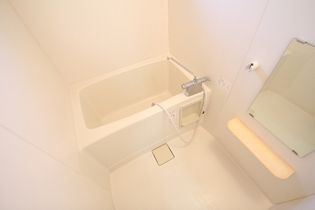 セシーズ兼基　Bの浴室