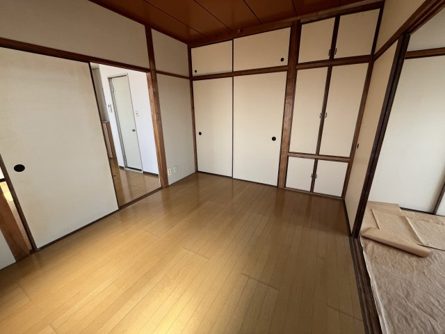 渡辺ビルの居間・リビング