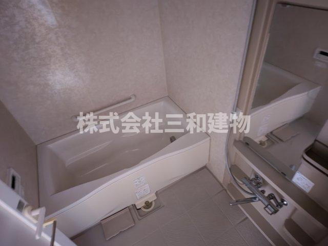 ラメージュ・Kの浴室|同間取り別室の参考写真です
