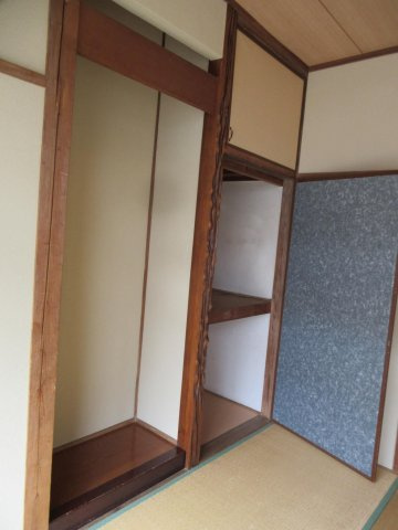 中島貸家の収納