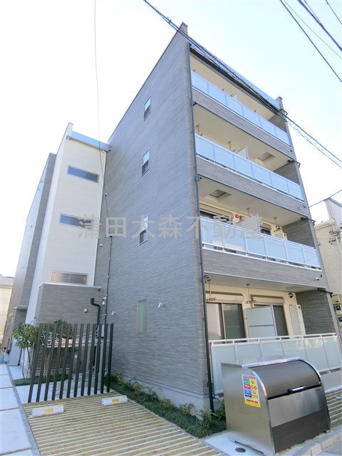 リブリ・蒲田の外観|2024年11月築　鉄骨造地上4階建て総戸数19戸　Wi-Fiインターネット無料
東京都大田区新蒲田3丁目　JR京浜東北線蒲田駅徒歩17分