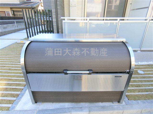 リブリ・蒲田のその他共用部分|ゴミ捨てBOX