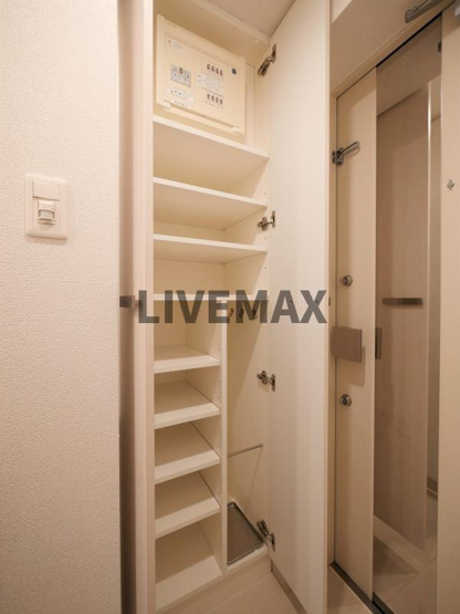【玄関】PREMIUMCUBEG三軒茶屋