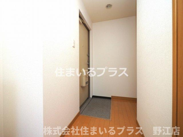 エヌズコートⅡの玄関