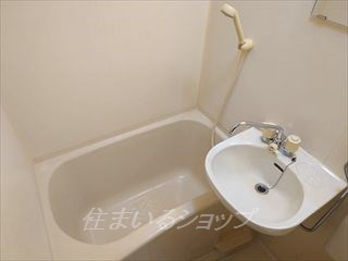 グランビア落合の浴室