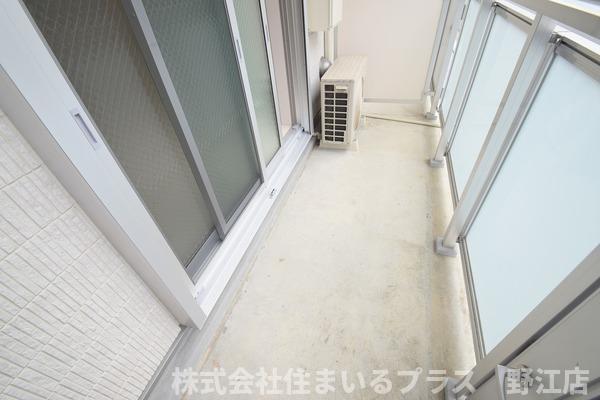 リブリ・メゾン中宮のバルコニー