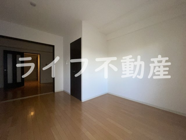 アクト･セイワの洋室|落ち着いた色調の洋室です