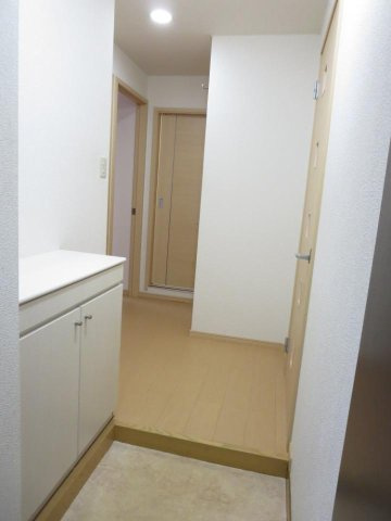 グランディール矢三Ｂの玄関|ゆったりとした玄関です