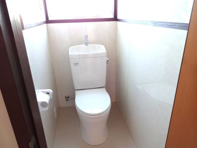 中村貸家のトイレ