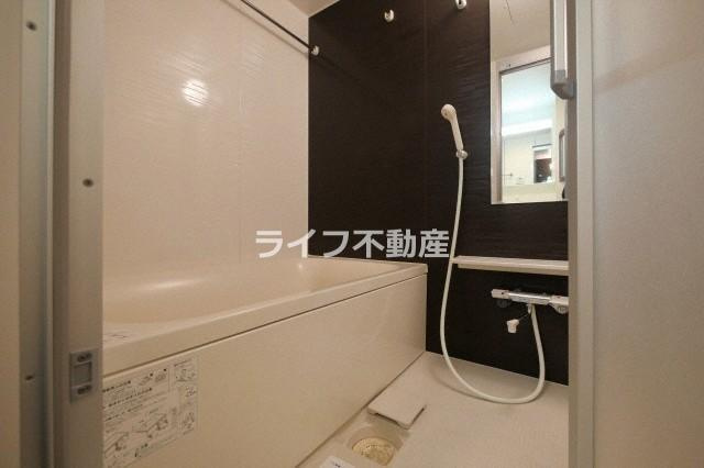 レジディア玉造の浴室|日々の疲れを癒すお風呂付です