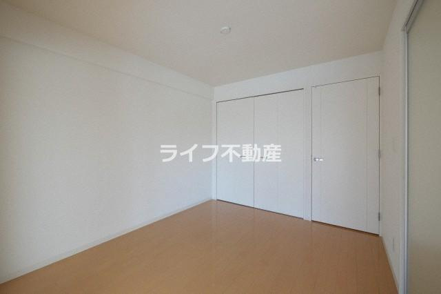 レジディア玉造の洋室|広々とした洋室です