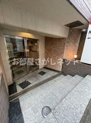 菱和パレス立教通りのエントランス