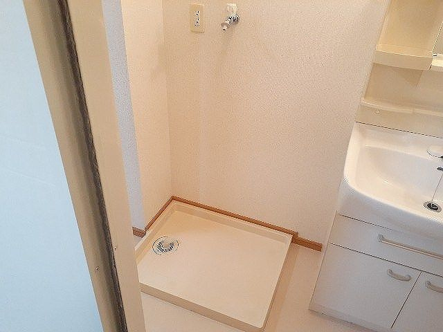 トロワ　ブリランⅠの設備|室内洗濯機置き場
