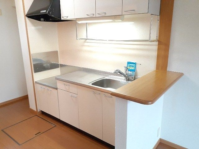 トロワ　ブリランⅠのキッチン|きれいなキッチンです