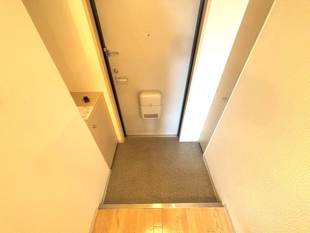 プロスパーハイツ古市の玄関