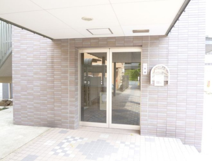 【エントランス】クラッセ博多駅南 
