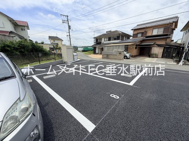 サンフォルテ三木西の駐車場