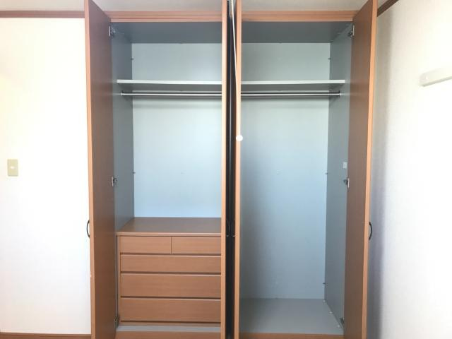 ハイツ　ルミナスⅠの収納|クローゼット
