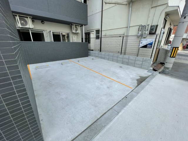 コートエスト都島の駐車場