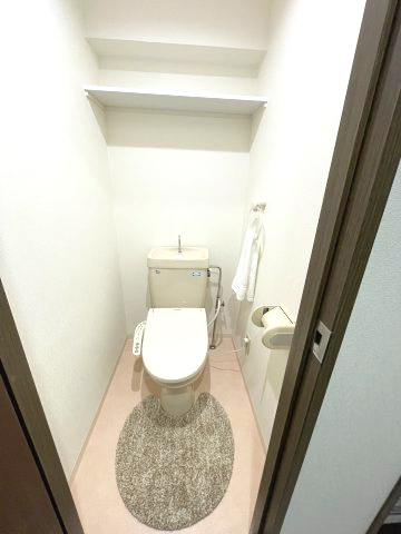 ギャレグランのトイレ|参考)同マンション同間取り他部屋の写真