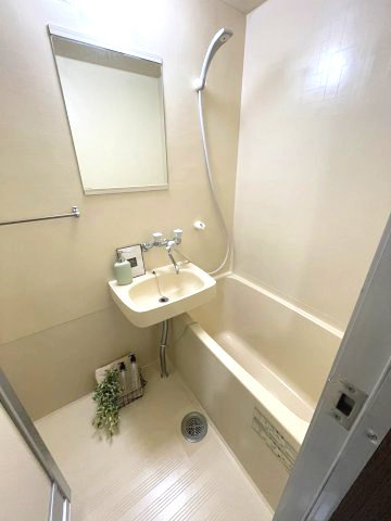 ギャレグランの浴室|参考)同マンション同間取り他部屋の写真