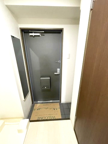 ギャレグランの玄関|参考)同マンション同間取り他部屋の写真