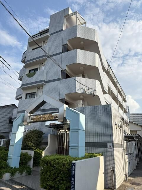 ホーユーコンフォルト飛鳥山東の外観
