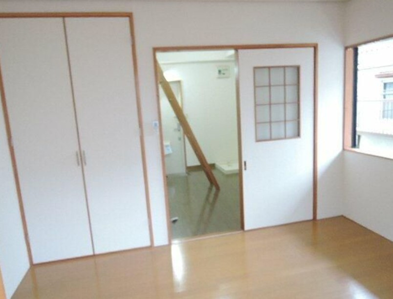 メゾン平岡の居間・リビング
