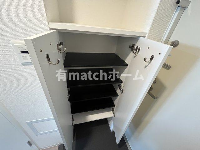 セレニテ京橋クレアの収納|(参考)同マンション反転間取り他部屋の写真