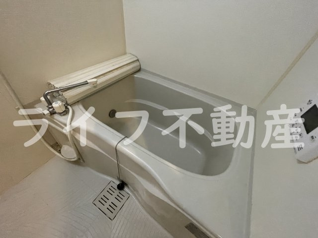 Breeze Courtの浴室|落ち着いた空間のお風呂です