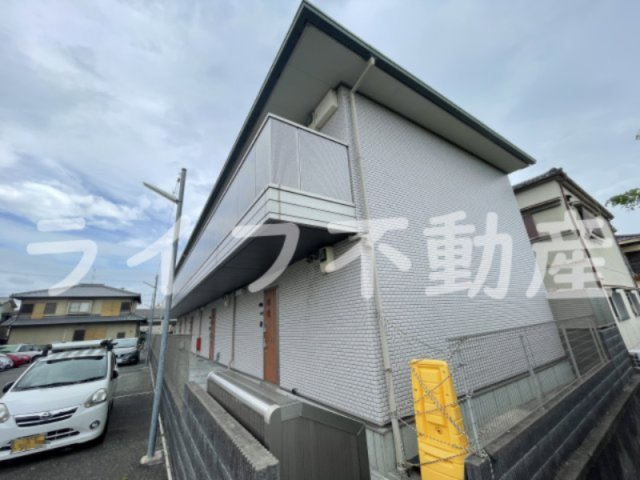 Breeze Court