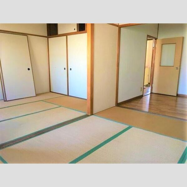 メゾン泉の和室