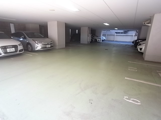 タカマツ神戸駅南通の外観